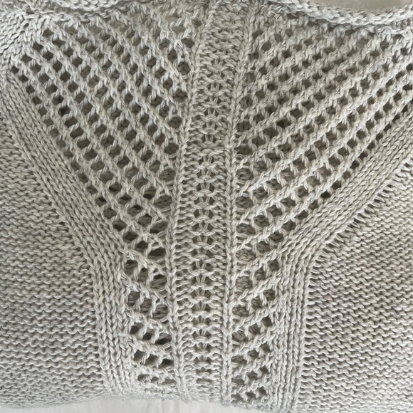 Mystree Light Gray/Off White Cashmere Blend Pullover Sweater, Size Medium - Picture 2 of 11